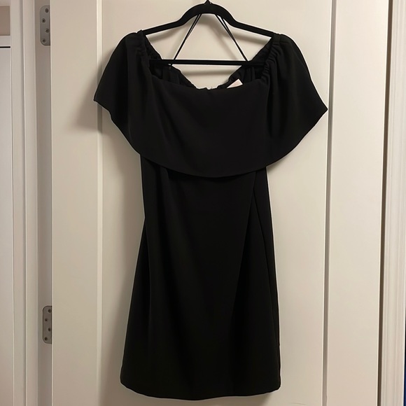 Black off the shoulder dress - Picture 3 of 7